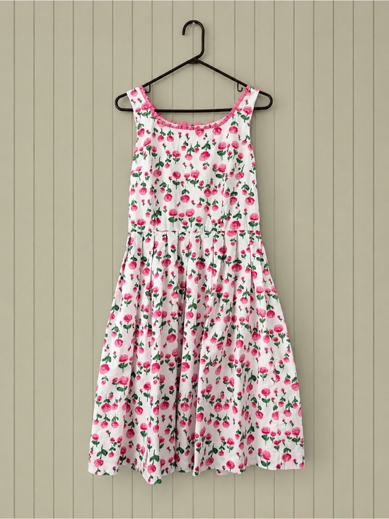 Talbots Dresses & Skirts - Vintage Talbots Floral Fit & Flare Dress Size 8 Pink Rose Print Cottagecore